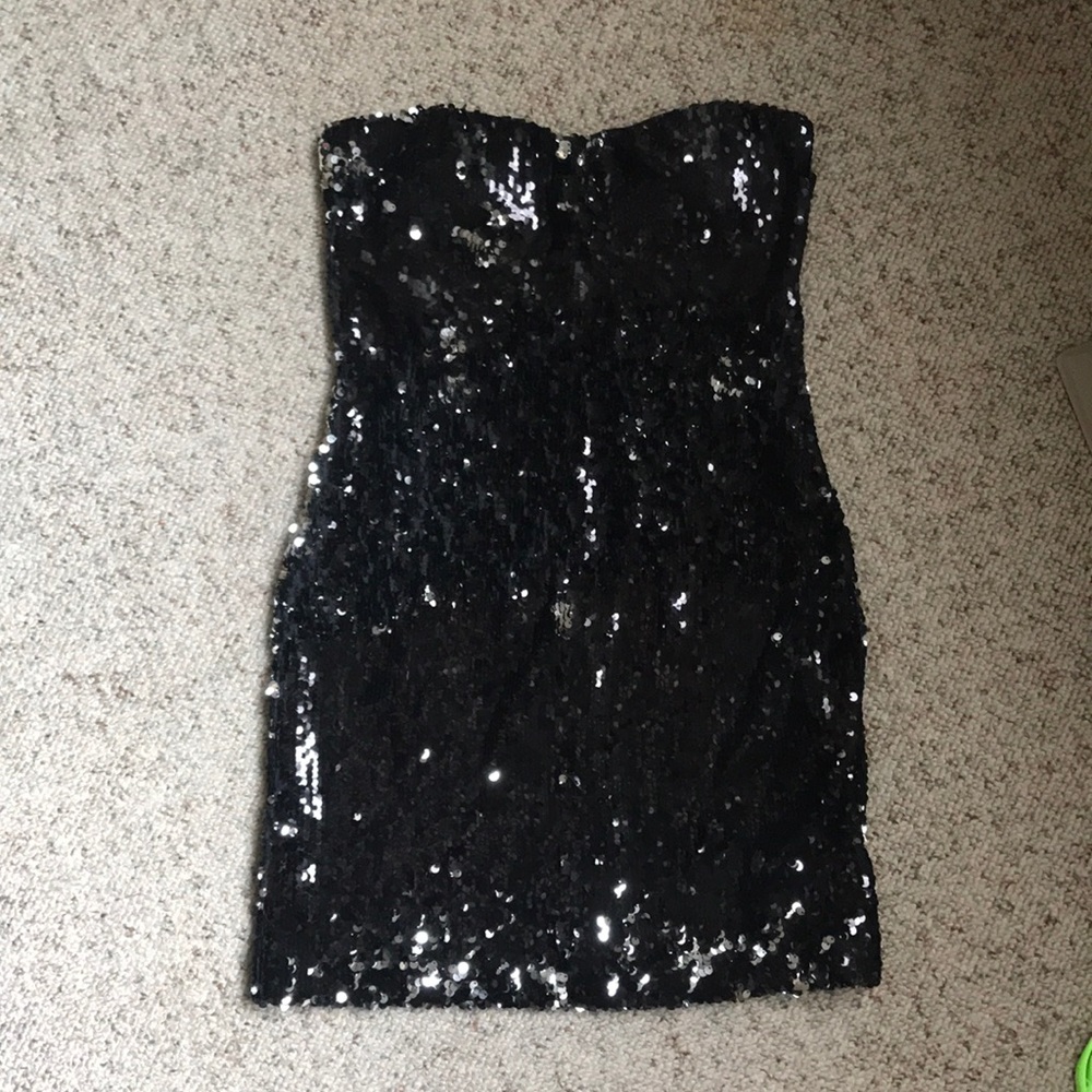 Sequin strapless dress